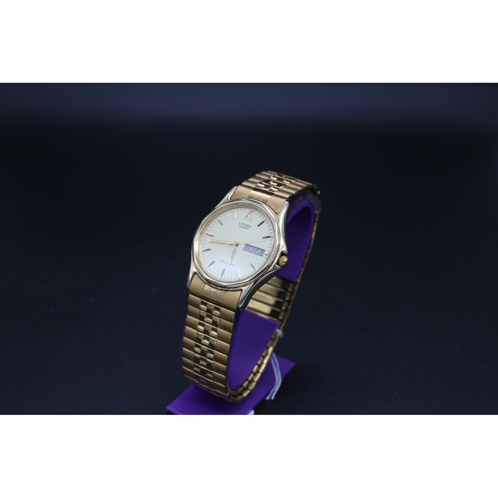Citizen Quartz Mens Gold‎ Tone Watch Day Date White Dial Expansion Band